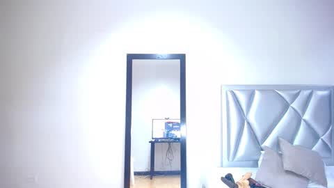 Snapshot of exotic_karmella chatting on 02.17.25 exotic_karmella online show from 02.17.25