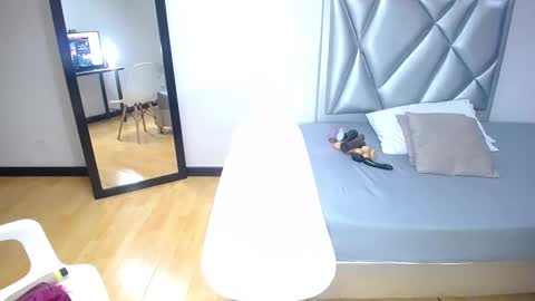 Snapshot of exotic_karmella chatting on 02.27.25 exotic_karmella online show from 02.27.25