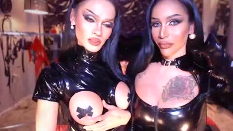 Snapshot of exoticalodia chatting on 02.08.25 exoticalodia online show from 02.08.25