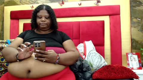 Snapshot of exoticbigmandx chatting on 10.23.25 Mandy online show from 10.23.25