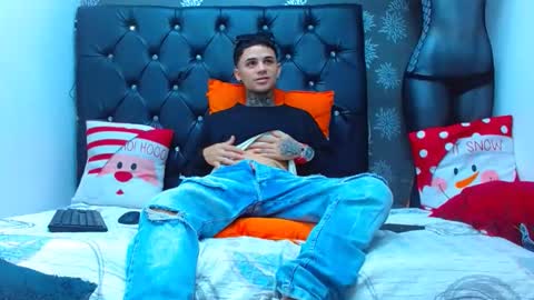 exotichot_couple online show from 12.24.24