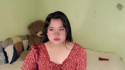 Snapshot of exoticpinayx chatting on 06.18.26 SHANTAL MARIE online show from 06.18.26