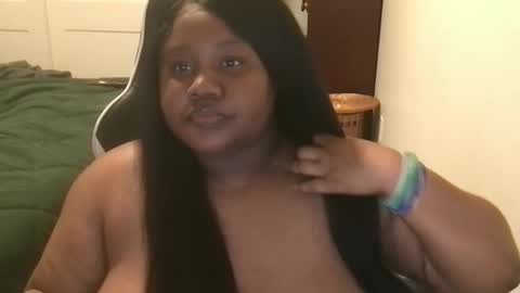 Miss Kitty online show from 11.03.25