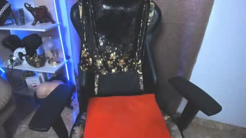 Snapshot of exquisite_gabe chatting on 12.19.24 GABRIEL online show from 12.19.24