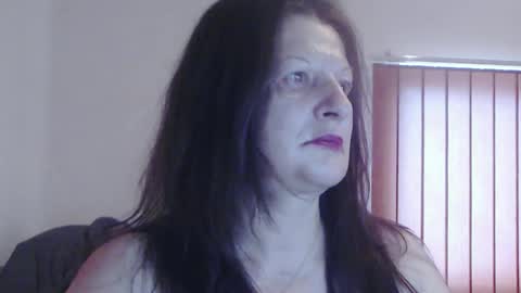 Snapshot of extasymature chatting on 12.30.24 ExtasyMature online show from 12.30.24