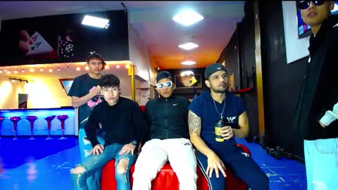 extrangers online show from 09.30.25