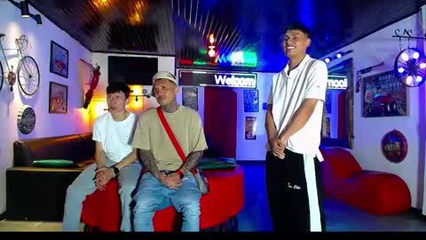 Snapshot of extrangers chatting on 03.02.26 extrangers online show from 03.02.26