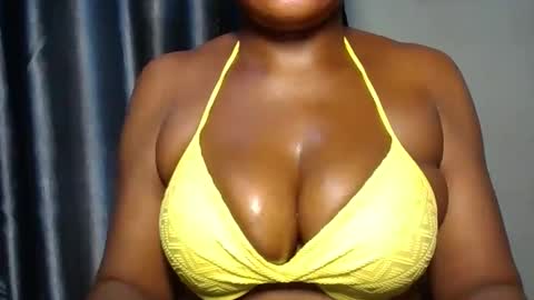 Snapshot of extremelywetgirl_ chatting on 04.05.26 extremelywetgirl_ online show from 04.05.26