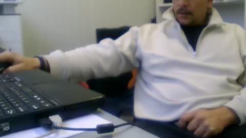 Snapshot of extrex2 chatting on 02.22.26 derssing online show from 02.22.26