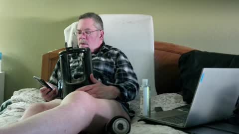 Eyeswideshut63 online show from 12.20.24