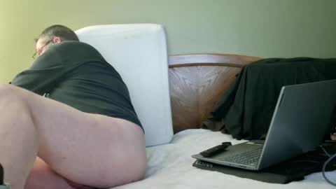 Eyeswideshut63 online show from 01.31.25