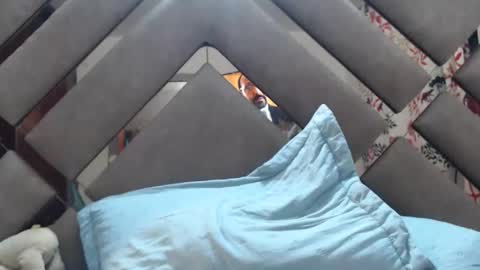 eyshaexotii online show from 12.19.25