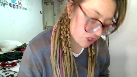 Aimee online show from 11.03.25