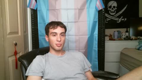 Ezra Naamah online show from 01.02.25