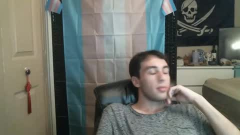 Ezra Naamah online show from 01.03.25
