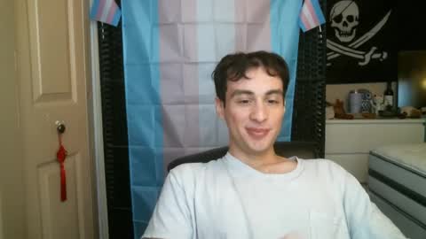 Ezra Naamah online show from 01.04.25