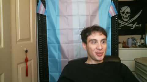 Ezra Naamah online show from 01.05.25