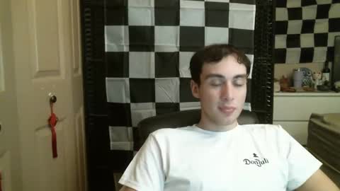 Ezra Naamah online show from 01.06.25