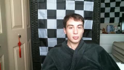 Ezra Naamah online show from 01.07.25
