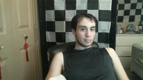 Ezra Naamah online show from 02.06.25