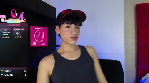 Snapshot of ezra_storm chatting on 09.23.25 Juan online show from 09.23.25