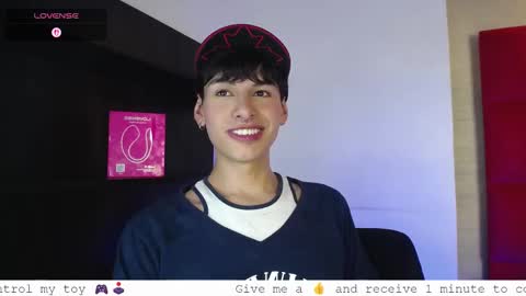 Snapshot of ezra_storm chatting on 09.27.25 Juan online show from 09.27.25