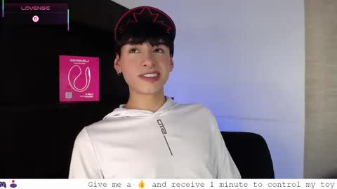 Snapshot of ezra_storm chatting on 09.30.25 Juan online show from 09.30.25