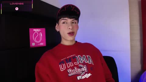 Snapshot of ezra_storm chatting on 10.22.25 Juan online show from 10.22.25