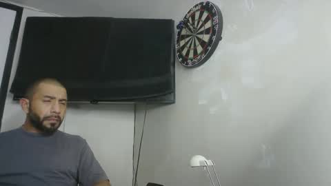 Snapshot of faded805 chatting on 10.13.25 Mark online show from 10.13.25