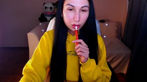 Snapshot of fairy_elli_hot chatting on 01.23.25 Elli online show from 01.23.25