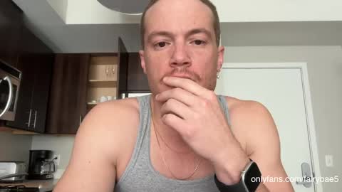 Snapshot of fairybae5 chatting on 04.30.26 Travis online show from 04.30.26