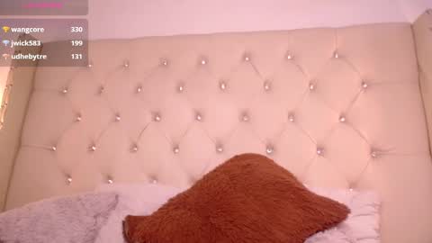 Snapshot of fairyflexxx chatting on 12.12.24 Fairy online show from 12.12.24