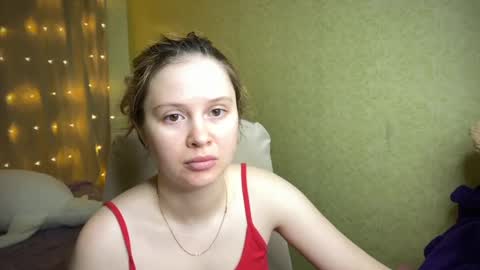 Snapshot of fairyilona chatting on 01.11.25 Ilona online show from 01.11.25