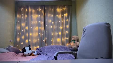 Snapshot of fairyilona chatting on 01.24.25 Ilona online show from 01.24.25