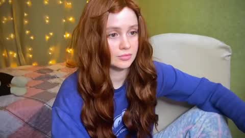 Snapshot of fairyilona chatting on 02.01.25 Ilona online show from 02.01.25