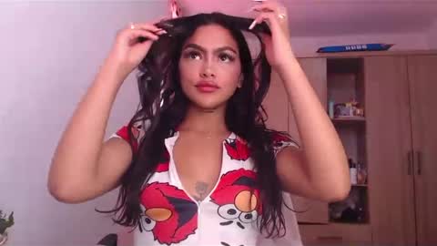 fairylatin online show from 12.25.24