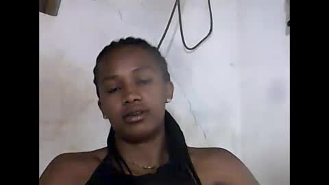 Snapshot of falielyse chatting on 10.12.25 falielyse online show from 10.12.25