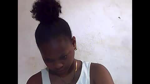 Snapshot of falielyse chatting on 11.10.25 falielyse online show from 11.10.25