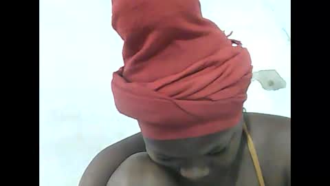 Snapshot of falielyse chatting on 11.12.25 falielyse online show from 11.12.25