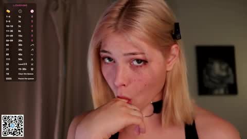 Emilia online show from 09.15.25