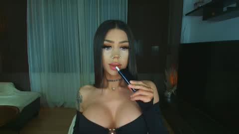 Jennifer online show from 04.08.26