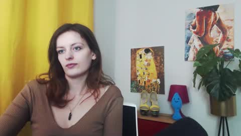 Nadine online show from 02.24.25