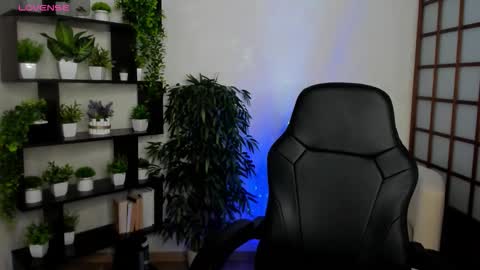 Snapshot of fane_stain chatting on 10.04.25 Merida but you can call me Ida online show from 10.04.25