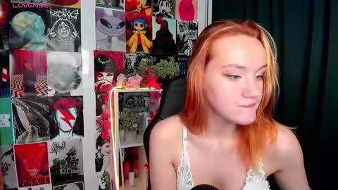 Snapshot of fane_stain chatting on 10.10.25 Merida but you can call me Ida online show from 10.10.25