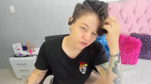 FANNY online show from 12.21.25