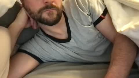 Snapshot of fantacyland chatting on 12.04.25 Alex online show from 12.04.25