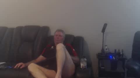 Snapshot of fantom666 chatting on 10.29.25 PHANTOM online show from 10.29.25