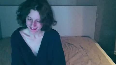 Snapshot of fapputa chatting on 10.14.25 Kira online show from 10.14.25