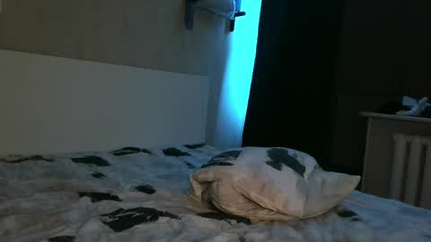 Kira online show from 04.19.26