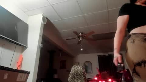 Scarlett online show from 04.03.26